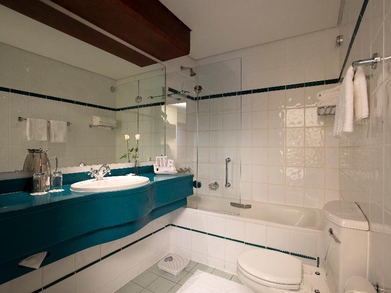 Фото The Commodore