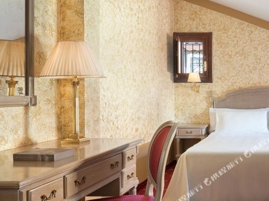 Фото Sina Palazzo Sant'Angelo