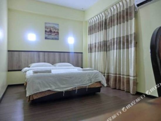 Фото The Garden Inn