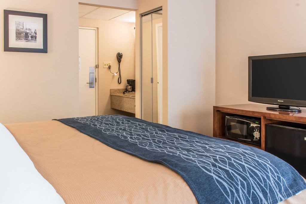 Фото Comfort Inn Clarks Summit