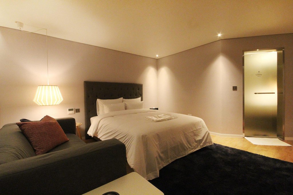 Фото Hotel Londoner Yongwon