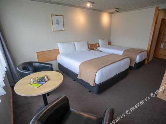 Фото Kingsgate Hotel Te Anau