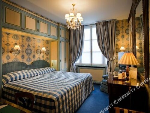 Внешний вид отеля Duc de Saint Simon в Париже, фото 3