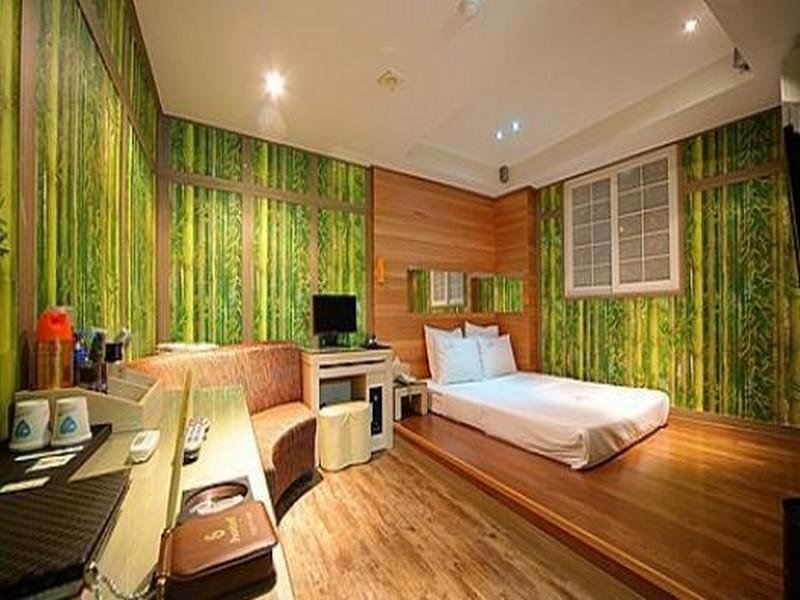 Фото Shinchon S Hotel