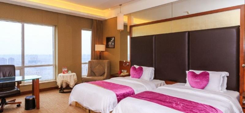 Фото Changsha Xiaoxiang Huatian Hotel