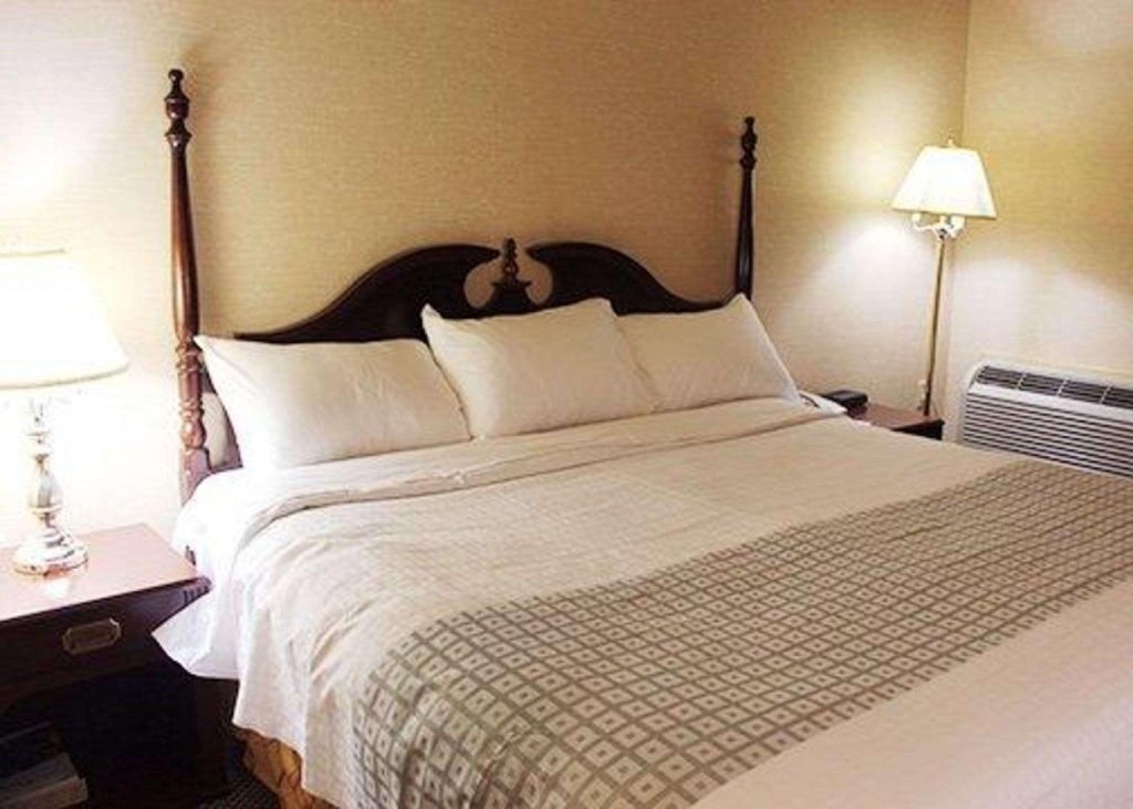 Фото Econo Lodge City Centre