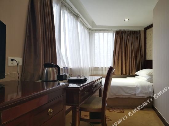 Фото Vienna Hotel Shenzhen Fenghuang Road