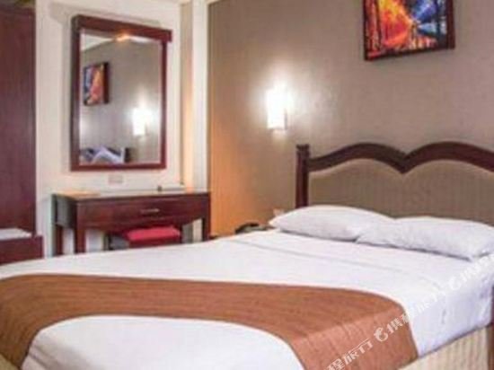 Фото Hotel Mega Proklamasi