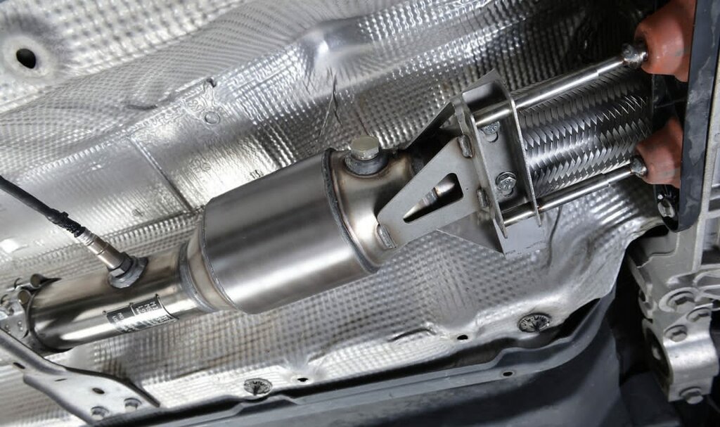 Do Electric Cars Have Catalytic Converters 