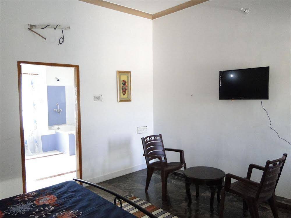 Фото Ganesham Guest House