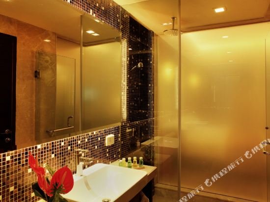 Фото The Metropolitan Hotel and SPA New Delhi