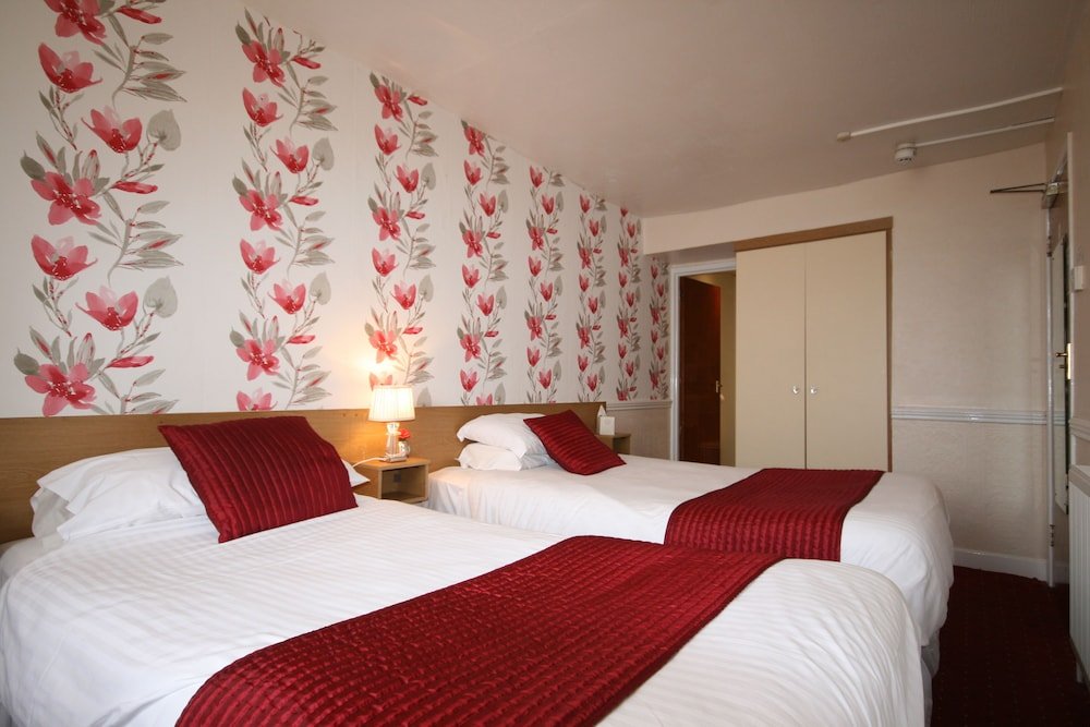 Фото The Blenheim Mount Hotel