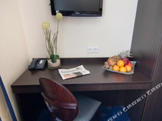 Фото Novum Hotel Continental Hamburg Hauptbahnhof