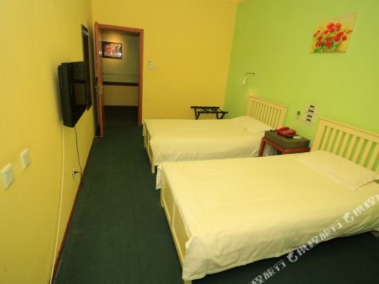 Фото Chengdu Mrs Panda Hostel