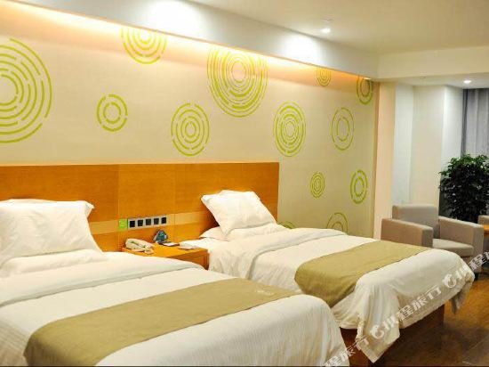 Фото GreenTree Inn Yangzhou Plaza Hotel