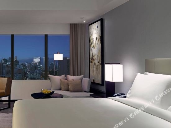 Фото New World Makati Hotel