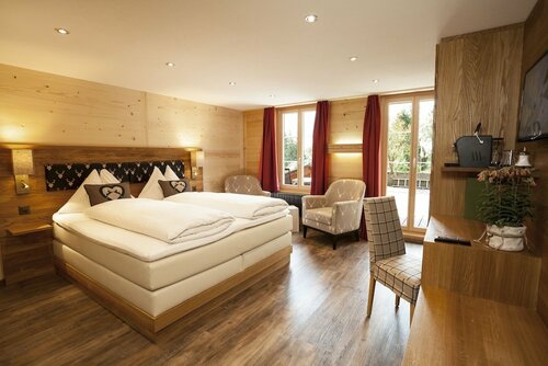 Внешний вид отеля Hotel Waldrand в Ленке, фото 2