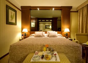 Гостиница Best Western Premier CMC Girona