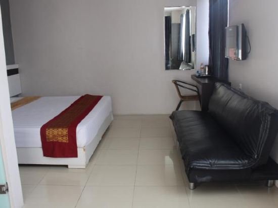 Фото De Wahyu Hotel