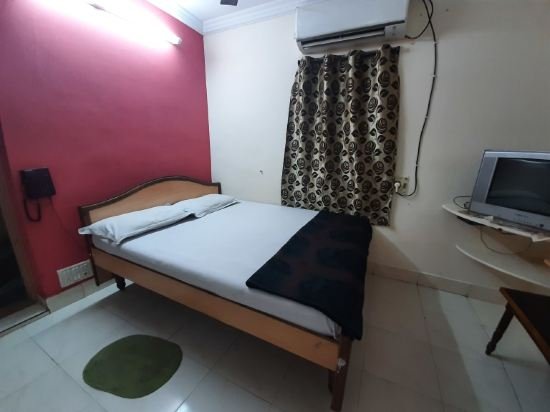 Фото Madhura Inn