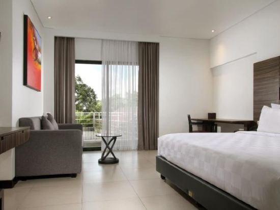 Фото Helios Hotel & Convention