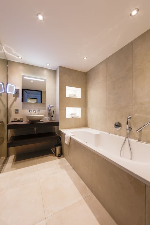 Фото Van Der Valk Hotel Oostzaan - Amsterdam