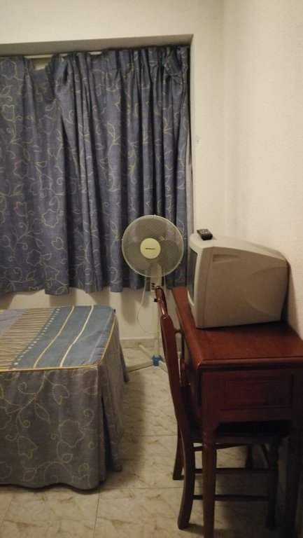 Фото Hostal La Embajada