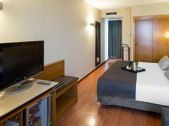 Фото Catalonia Bristol