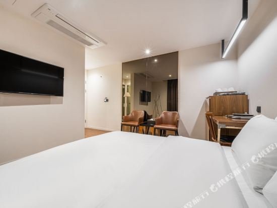 Фото Hotel Star Premier Yeoksam