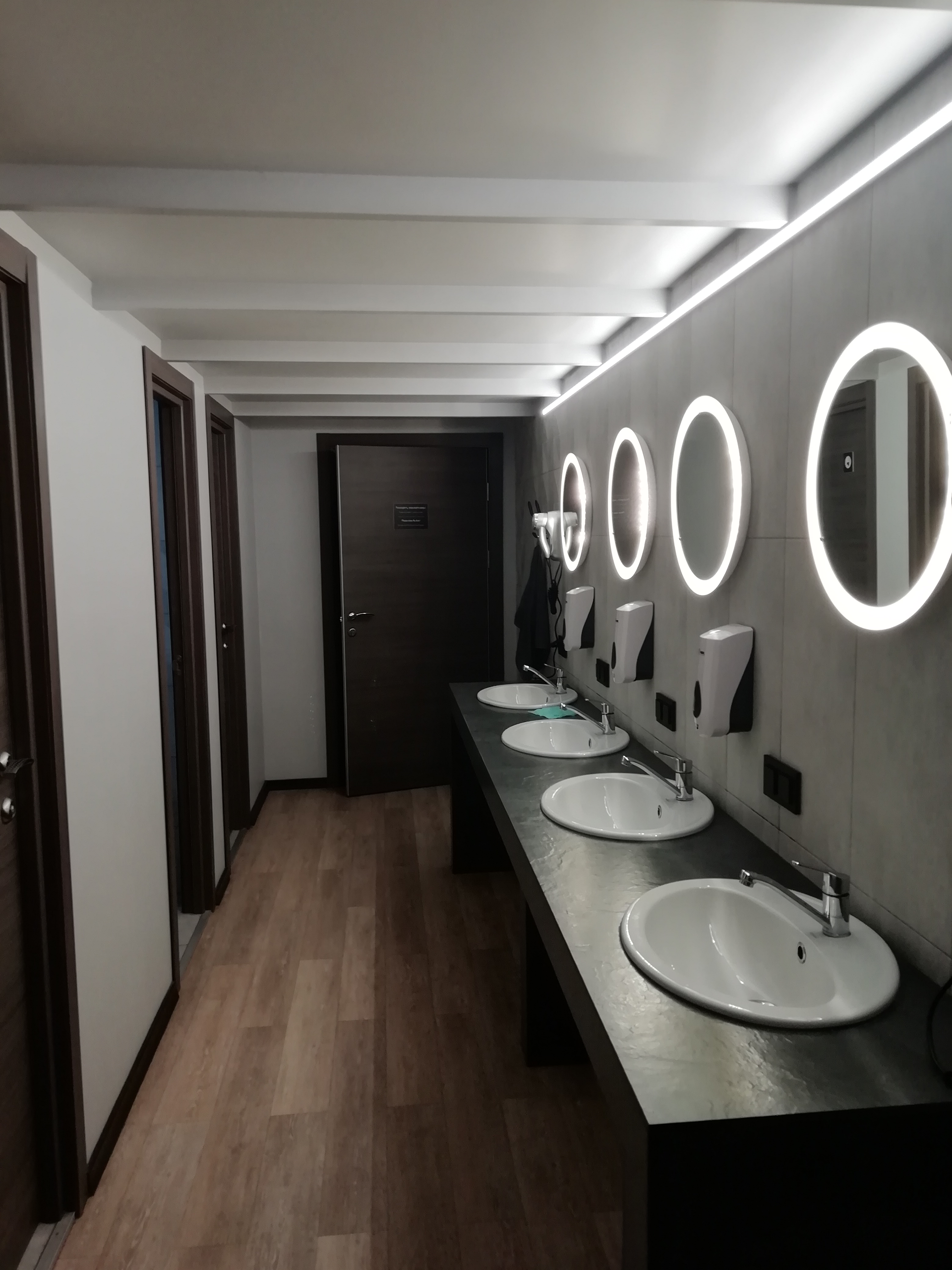 Фото 4u Capsule Hotel