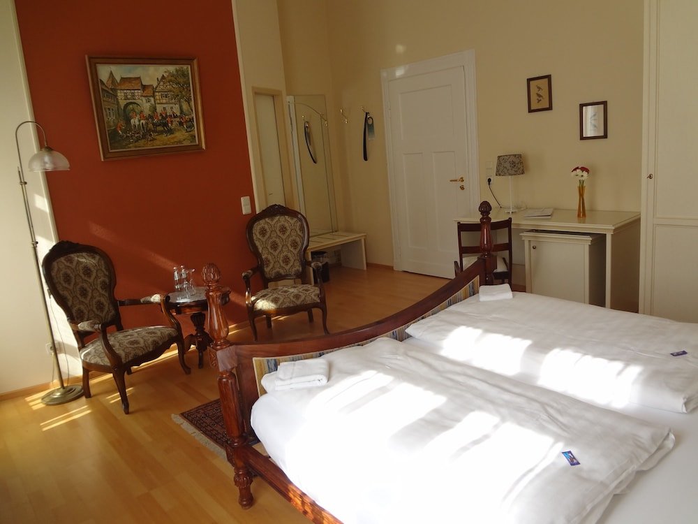 Фото Hotel Weisses Haus