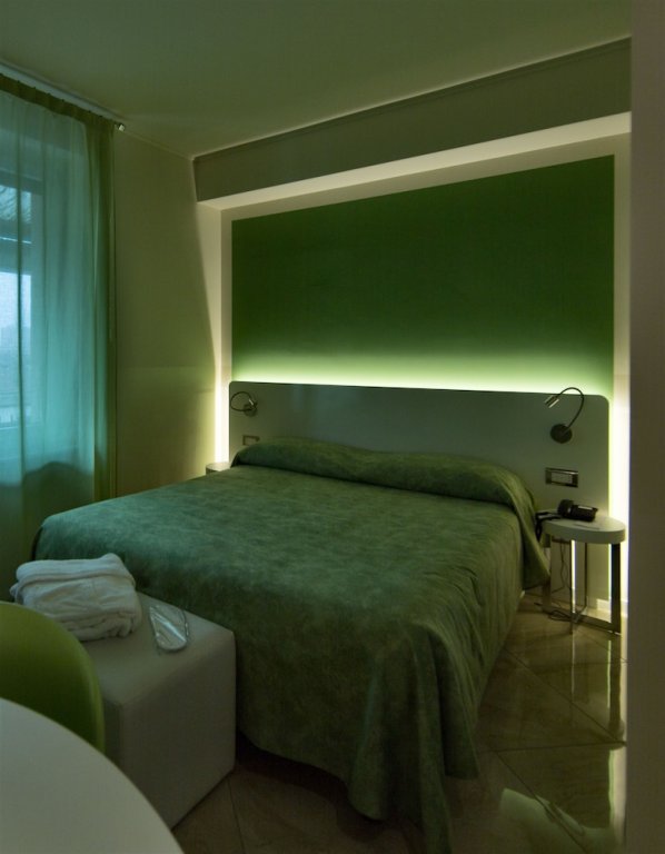 Фото Dipendenza Hotel Londra