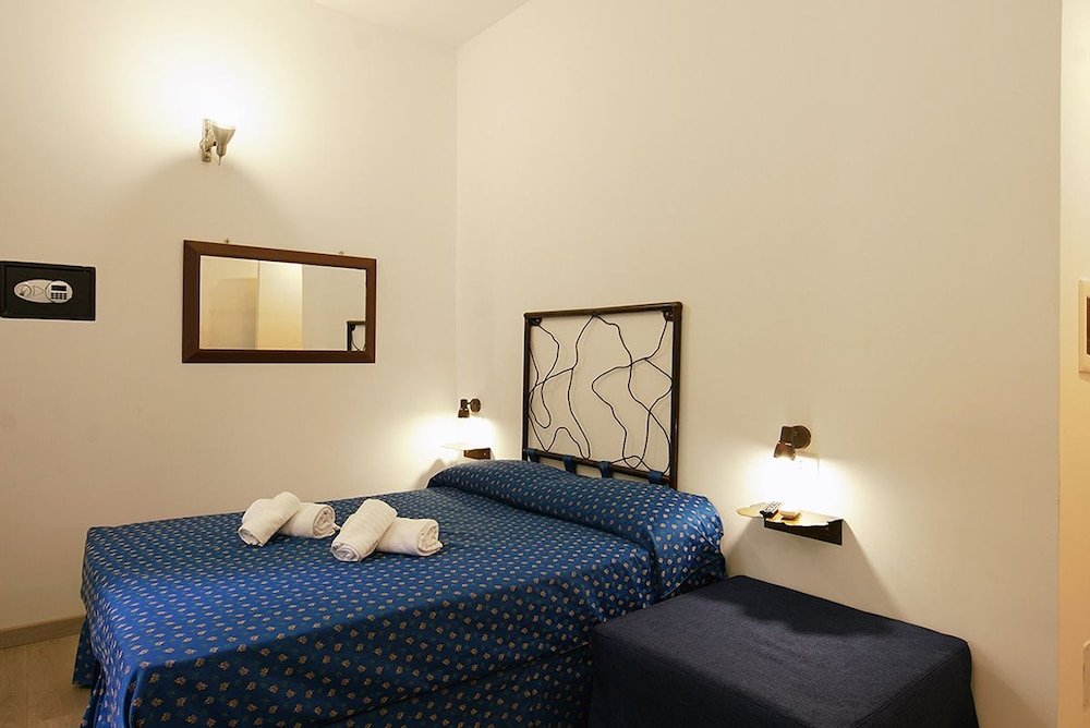 Фото Vatican Holiday Junior