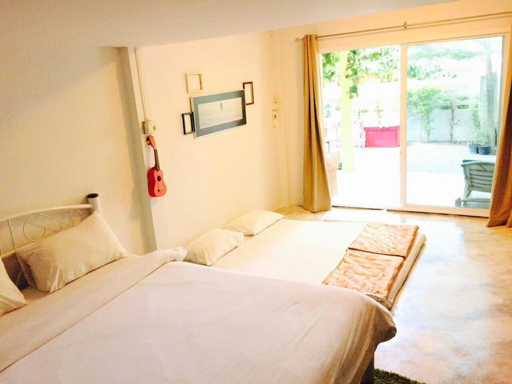 Фото The Hua Hin Hotel