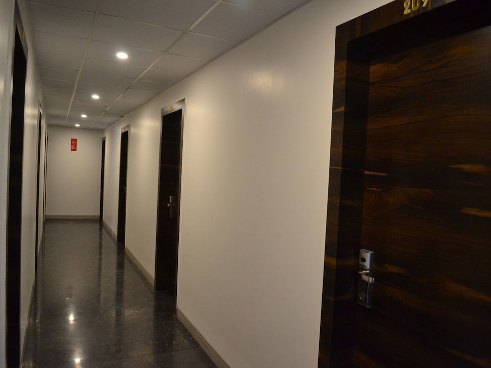 Фото Oyo 9938 Hotel Venkateshwara