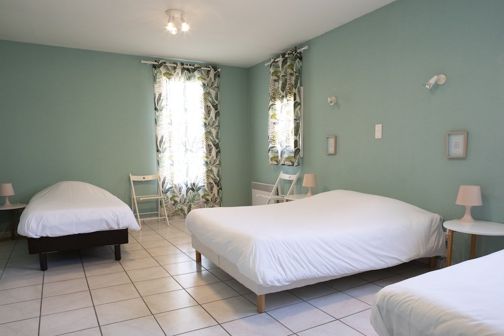 Фото L'Aptois Hotel