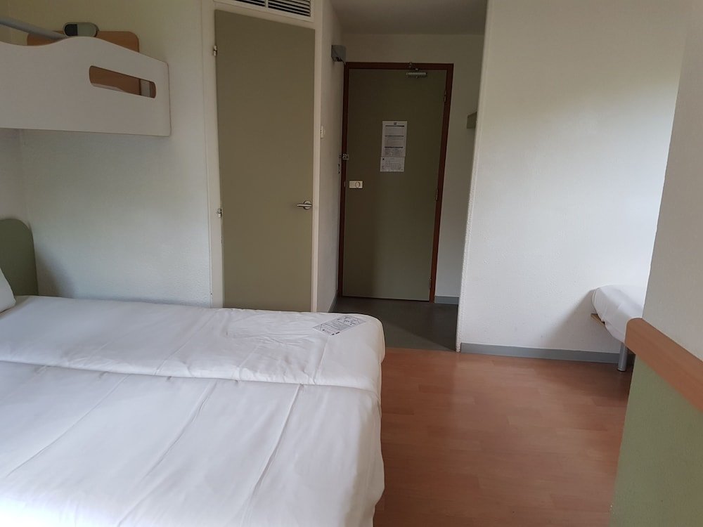 Фото ibis budget Grenoble Voreppe