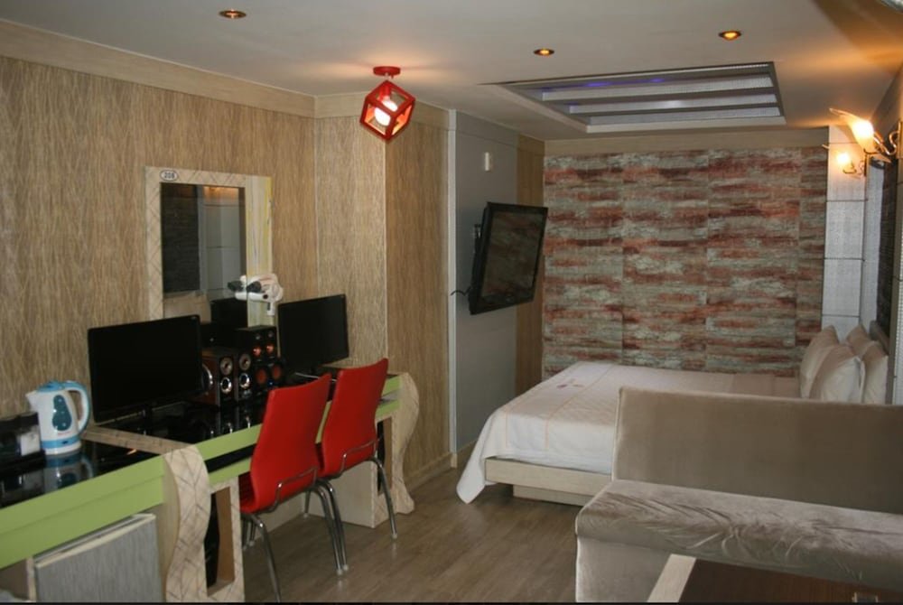 Фото Renaissance Motel