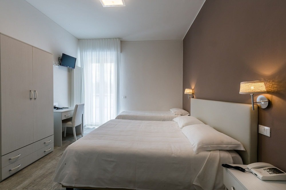 Фото Hotel Saviola