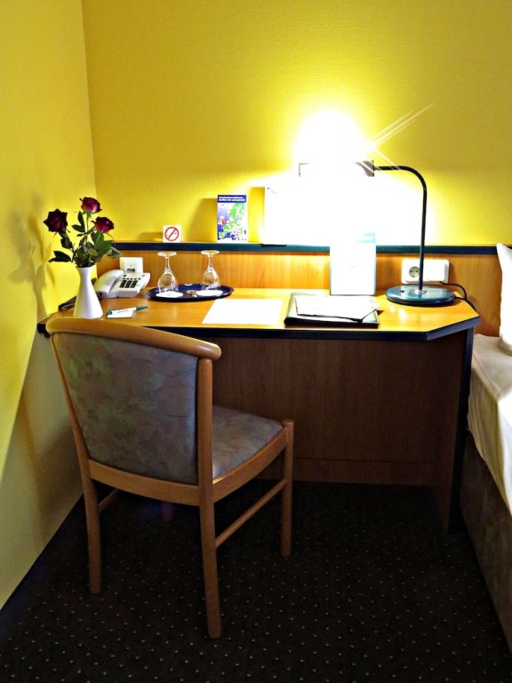 Фото Hotel Landhaus Dierkow