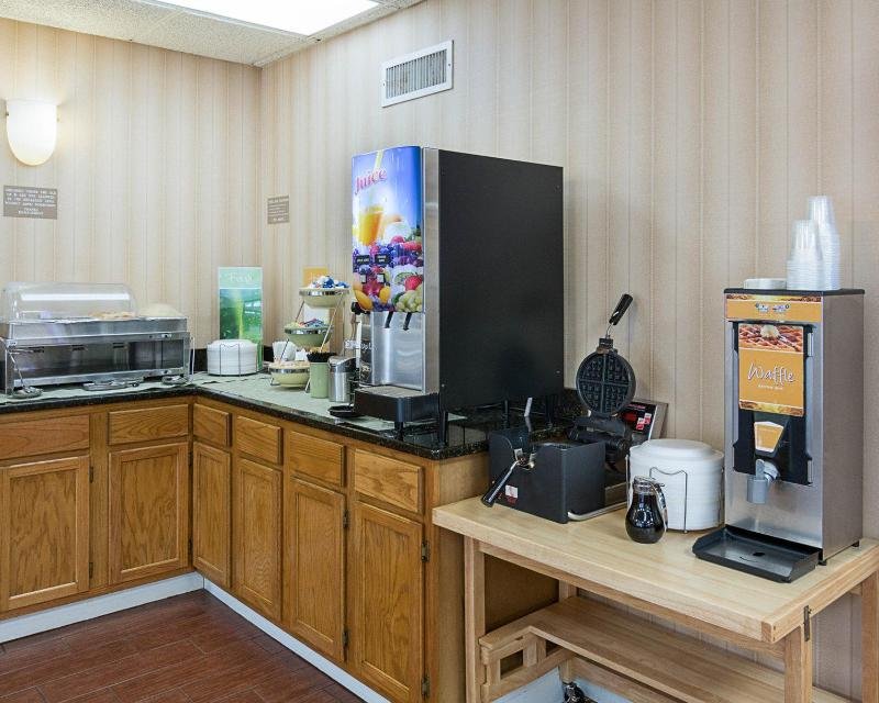 Фото Quality Inn Magnolia