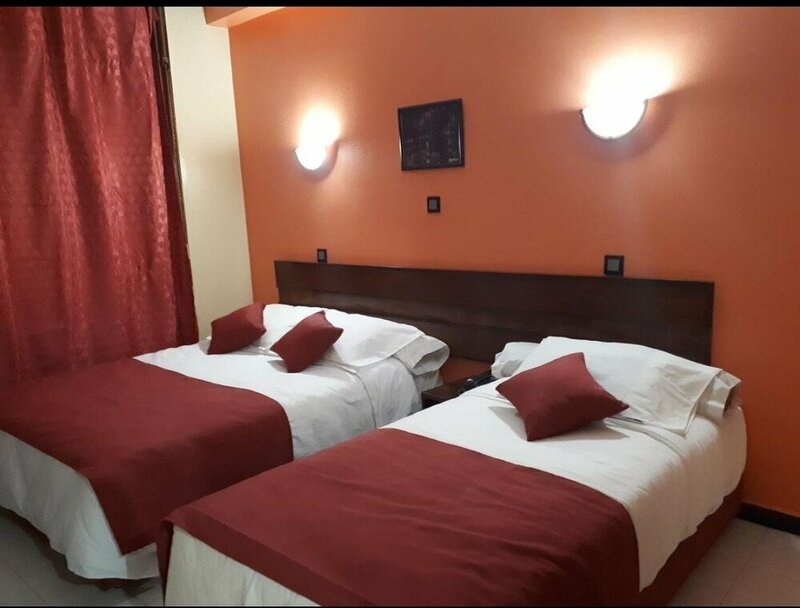 Гостиница Hotel Lixus в Надоре