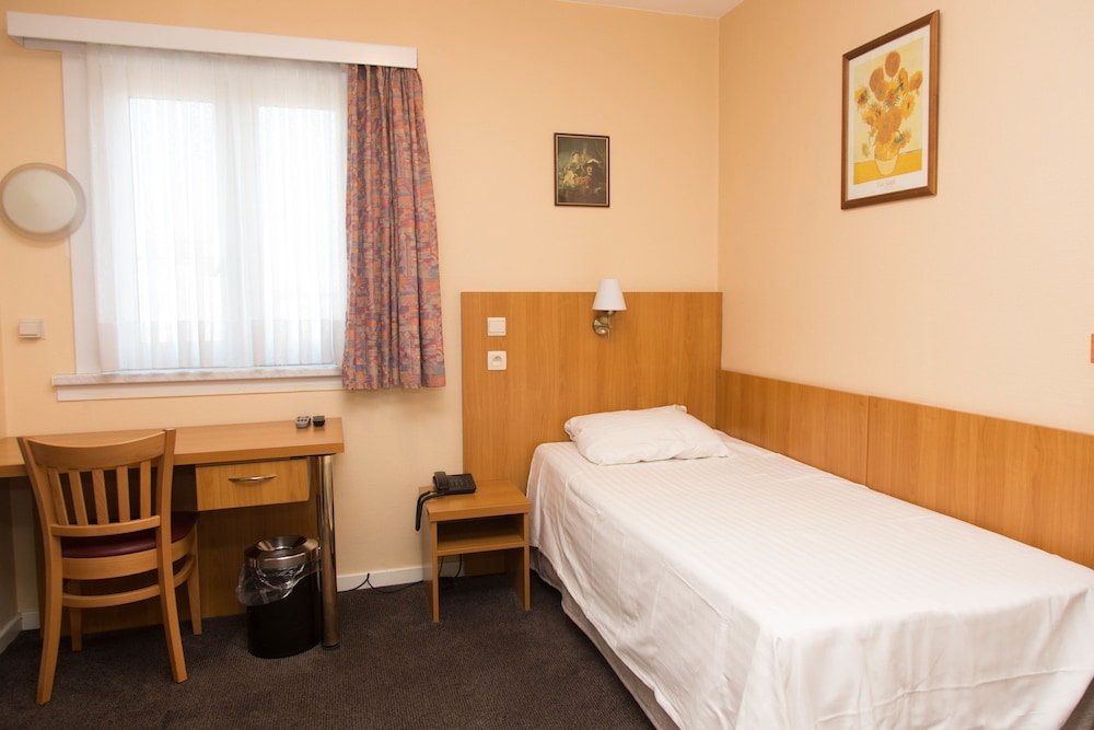 Фото Hotel Bristol International