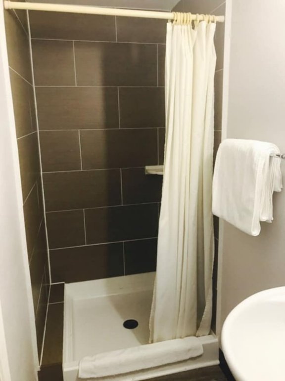 Фото Kings Row Inn