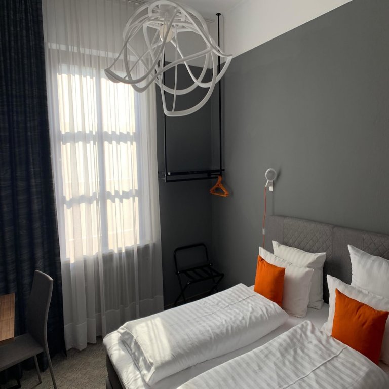 Фото Hotel Maxplatz