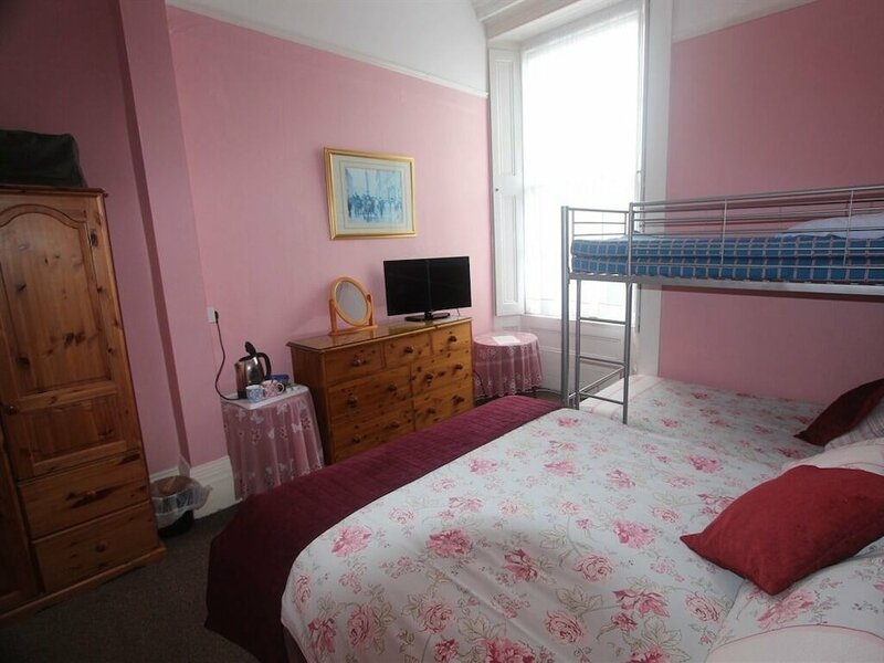 Гостиница Spring Garden Holiday Apartments в Госпорте