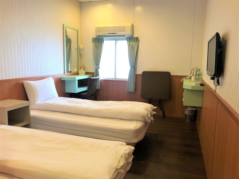 Фото Yinglun Hotel