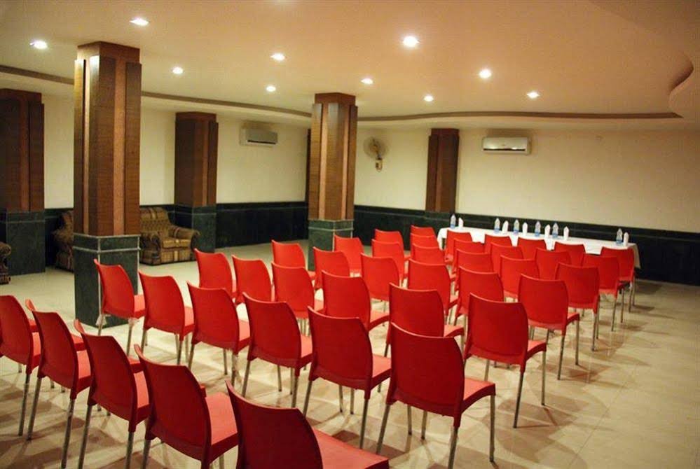 Фото Hotel Namaskar