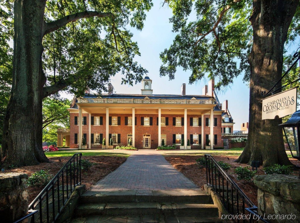 Фото The Carolina Inn, a Destination by Hyatt Hotel