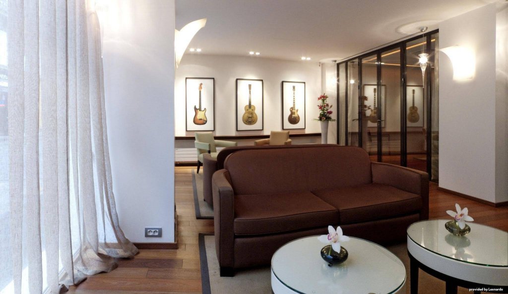 Фото Hotel Le Colisee